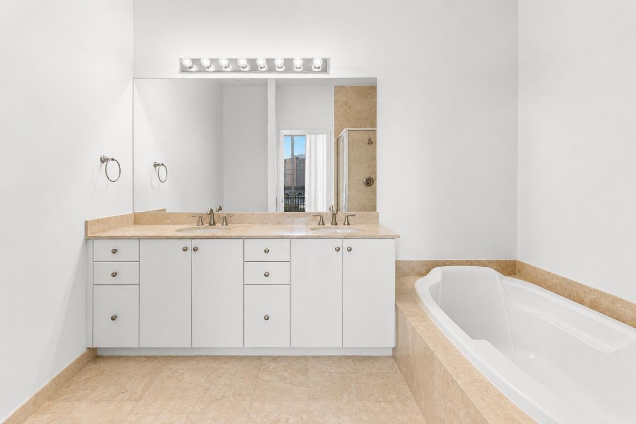 701 S Olive Avenue, Unit 302, West Palm Beach, FL 33401 Photo