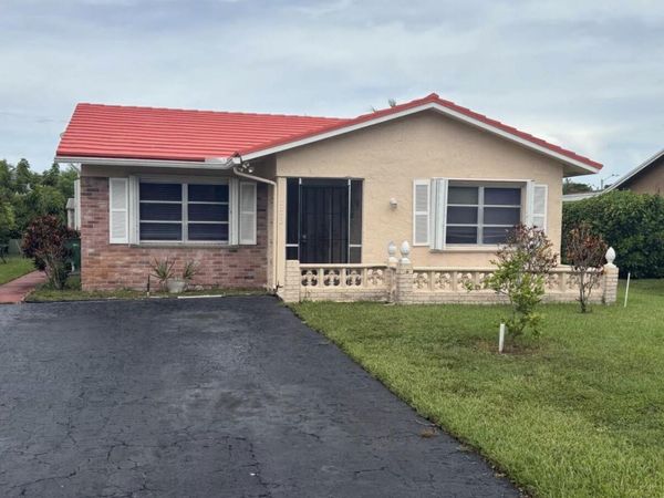 7302 WESTWOOD Drive, Tamarac, FL 33321