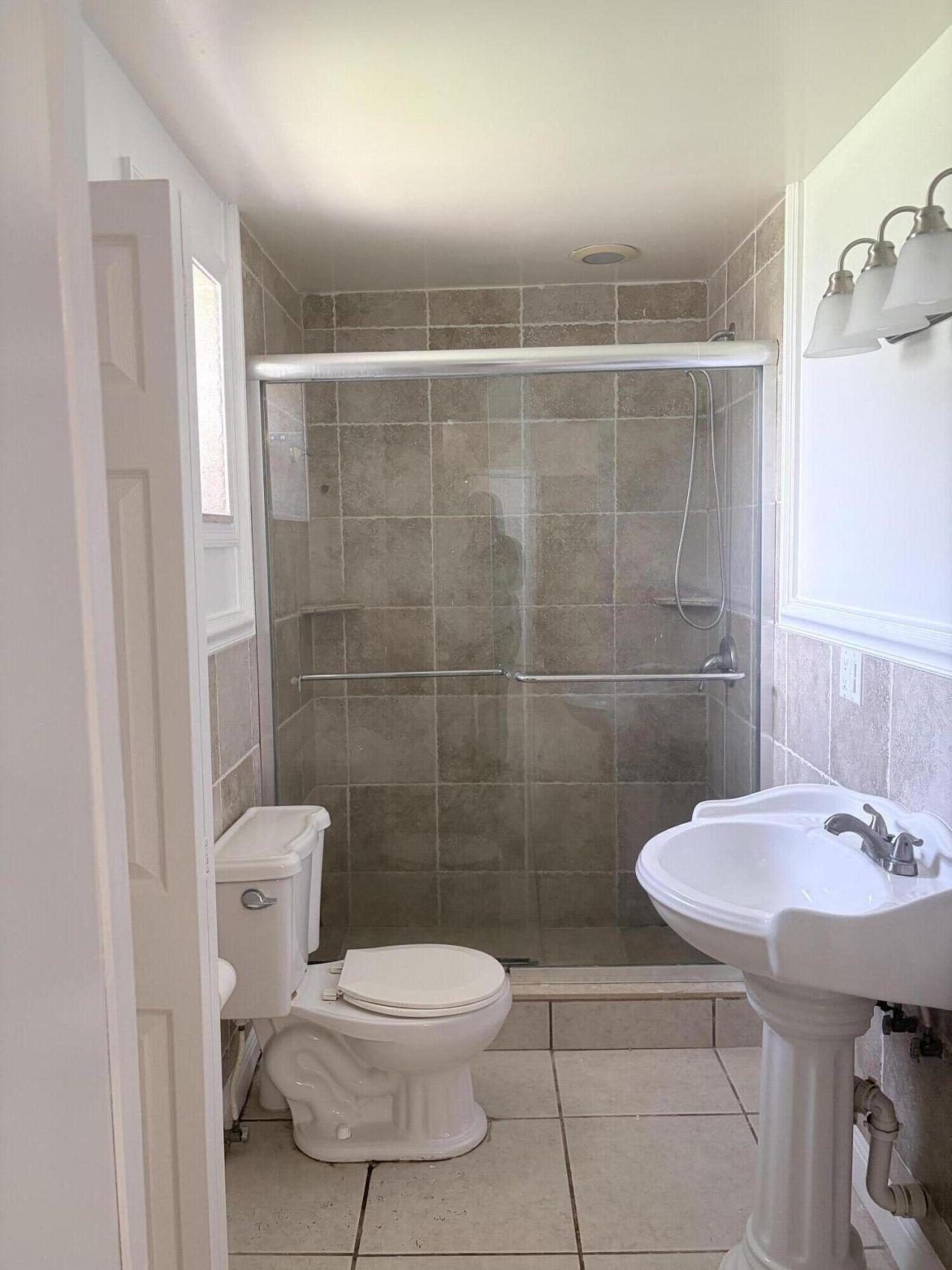 7302 Westwood Drive, Tamarac, FL 33321 Photo