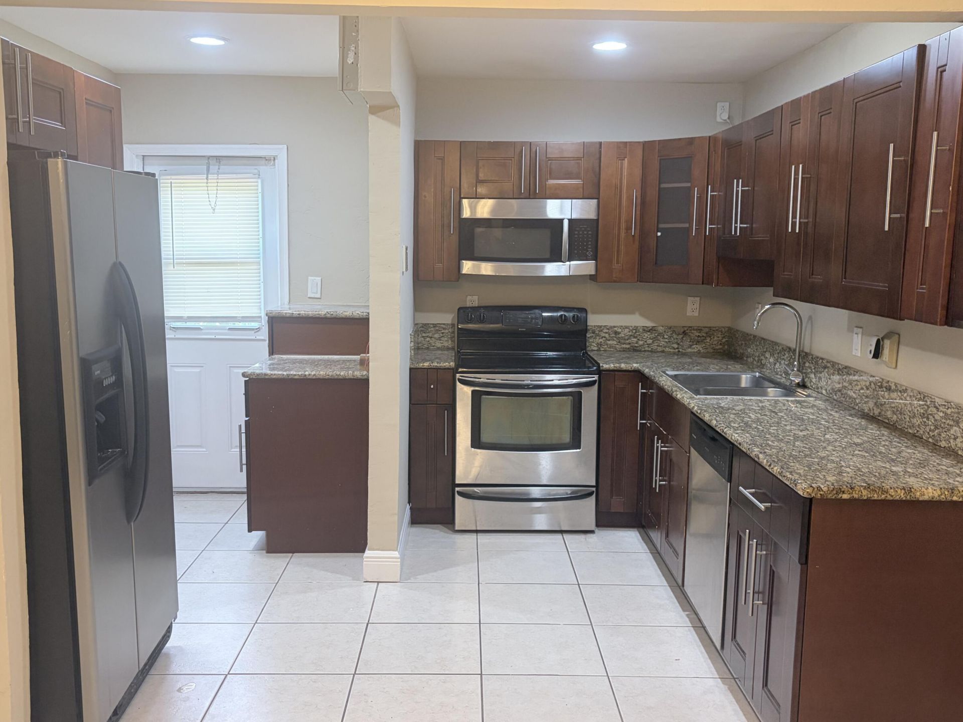 7302 Westwood Drive, Tamarac, FL 33321 Photo