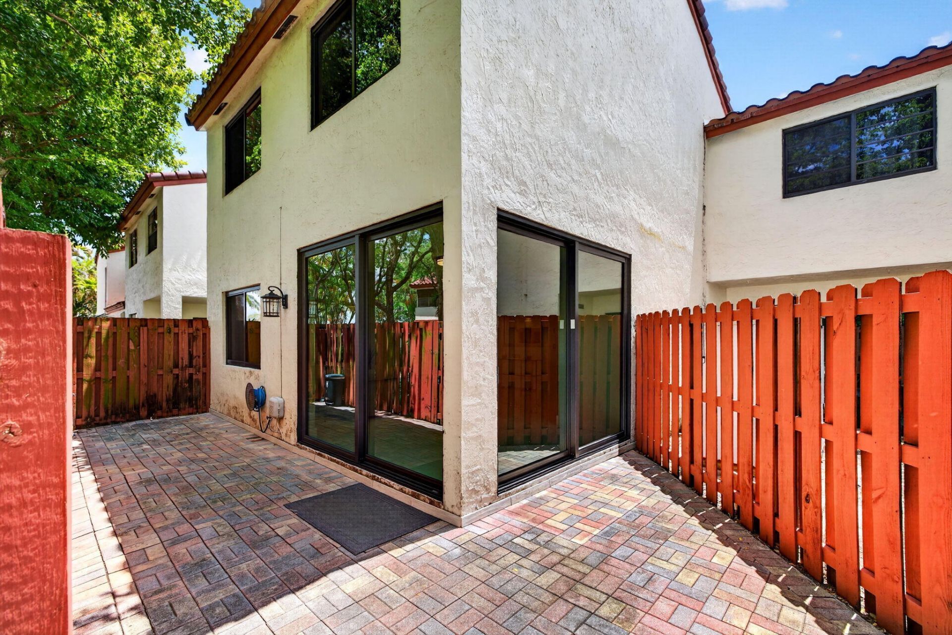 343 Ives Dairy Road, Unit 343-06, Miami, FL 33179 Photo