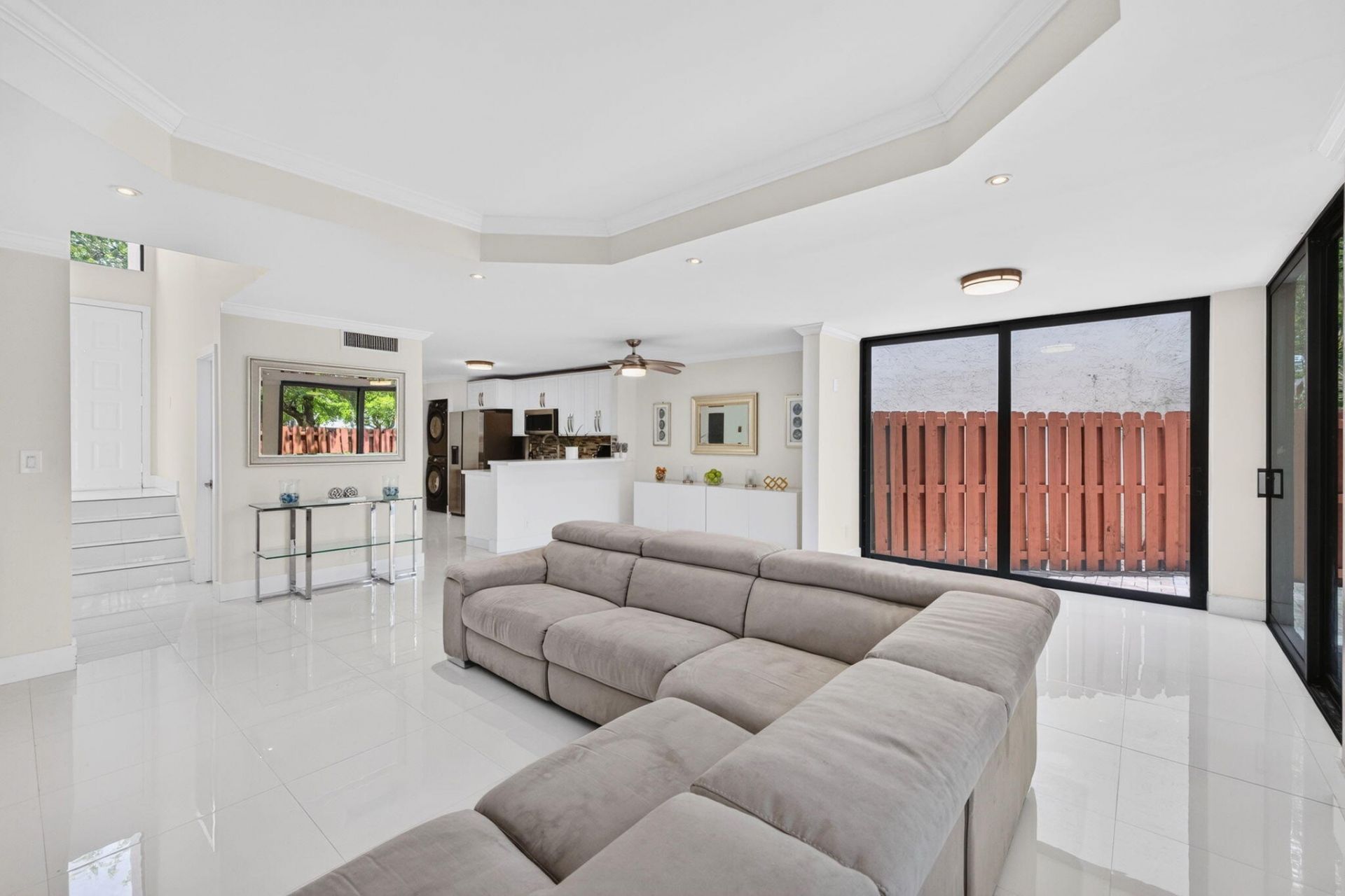 343 Ives Dairy Road, Unit 343-06, Miami, FL 33179 Photo