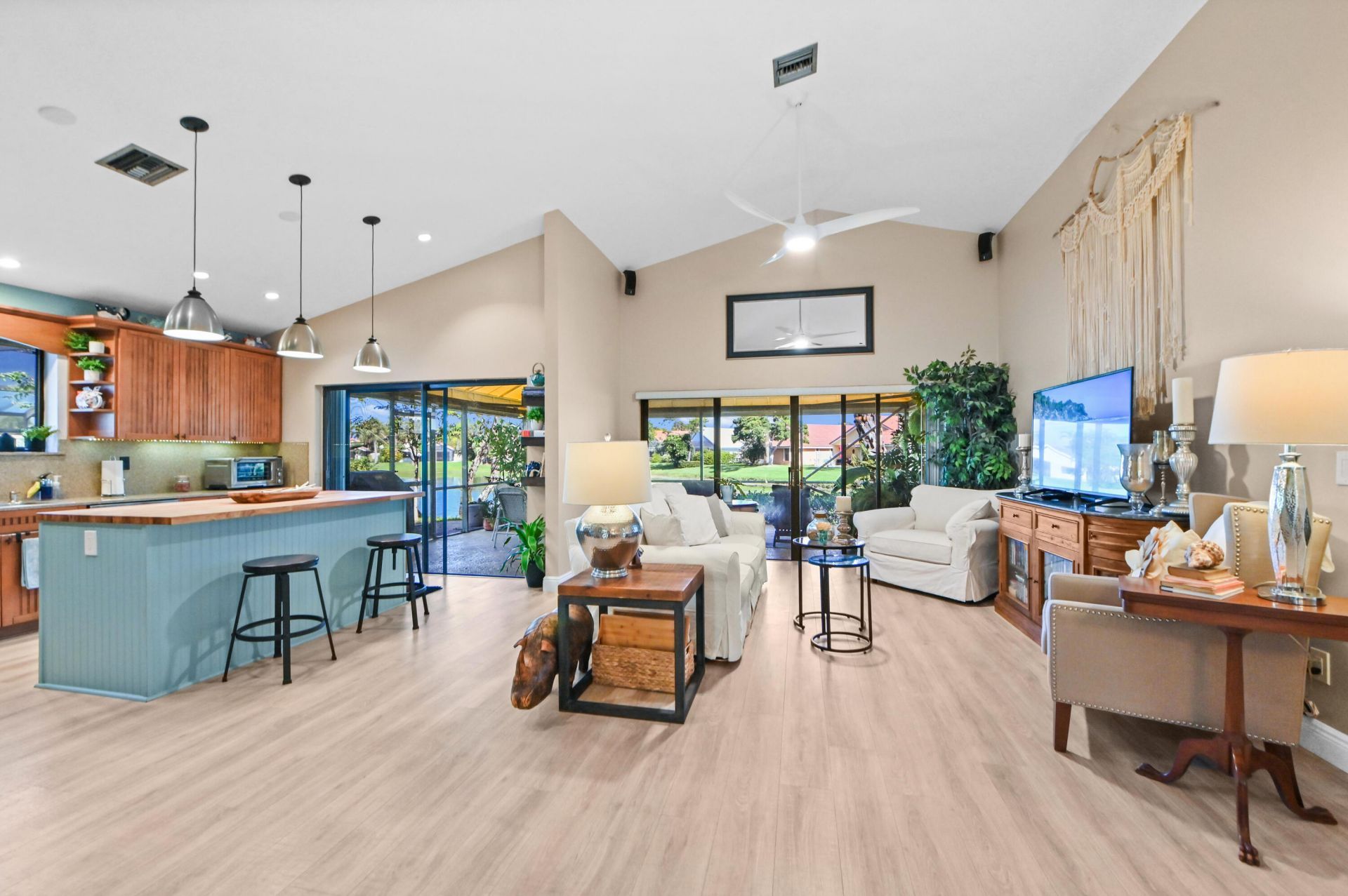 108 Executive Circle, Boynton Beach, FL 33436 Photo