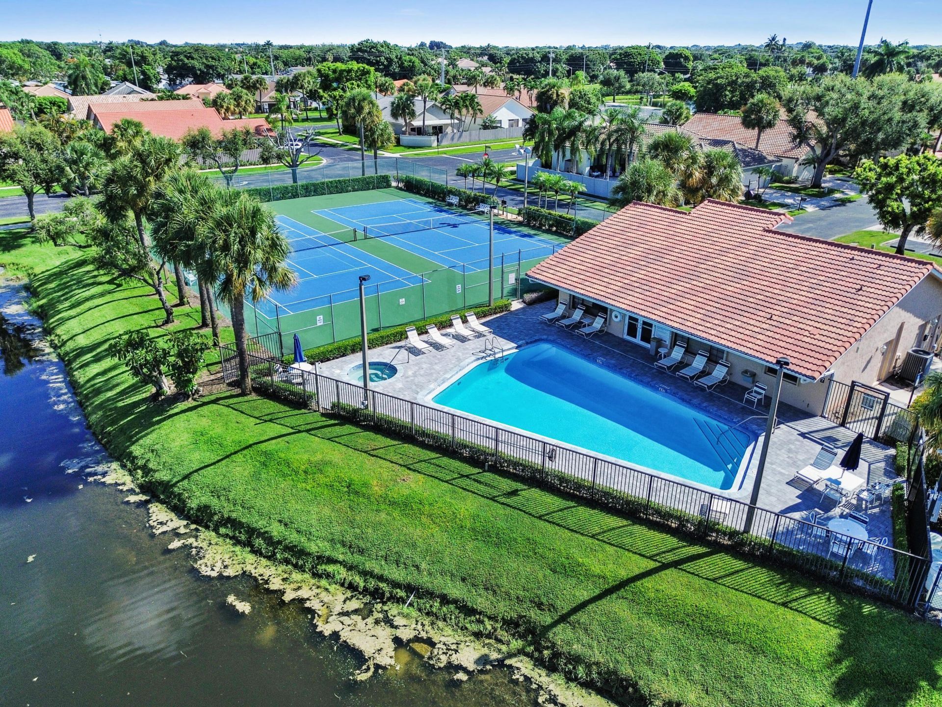 108 Executive Circle, Boynton Beach, FL 33436 Photo