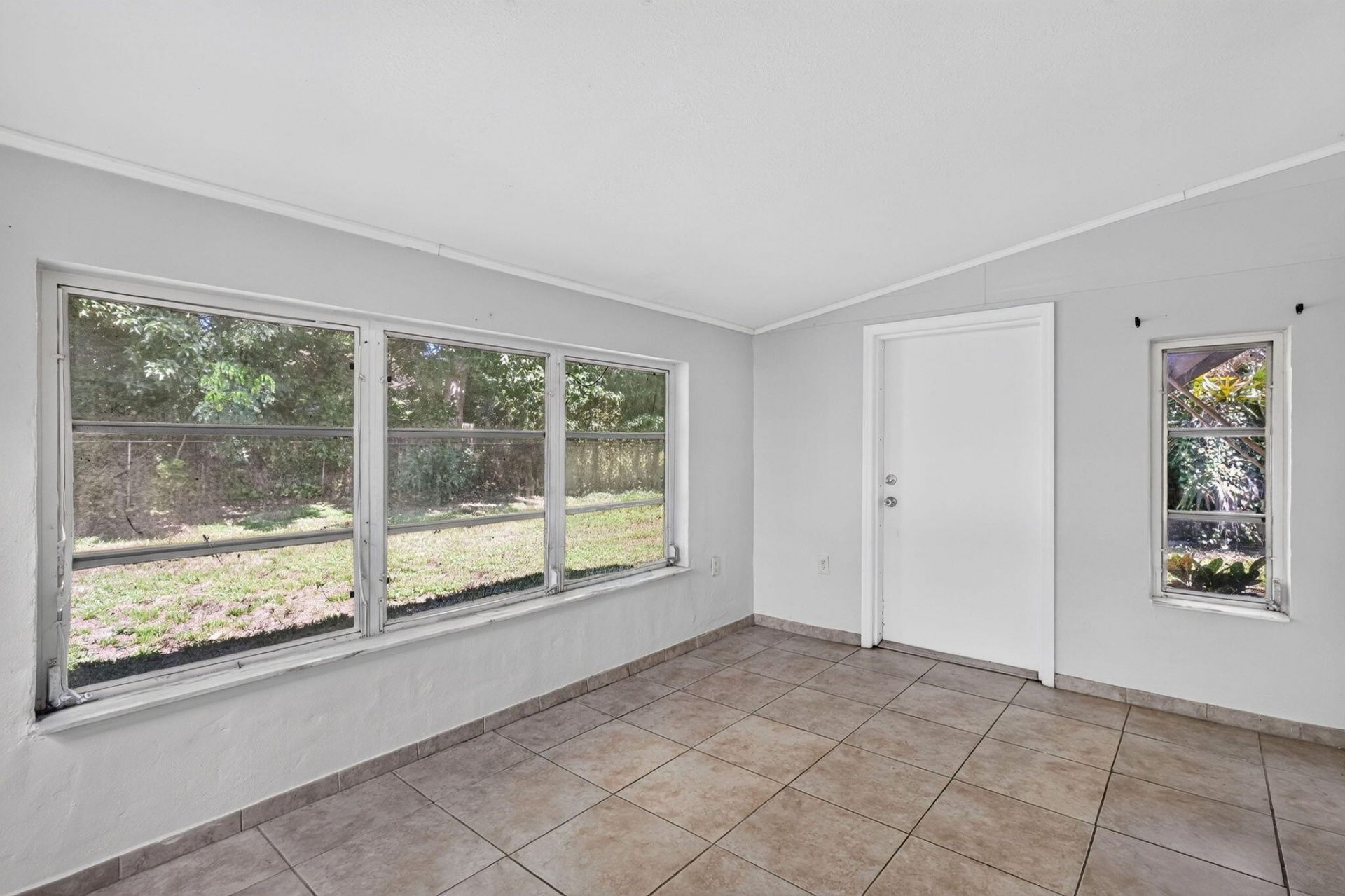 1650 SE Memorial Street, Port Saint Lucie, FL 34983 Photo