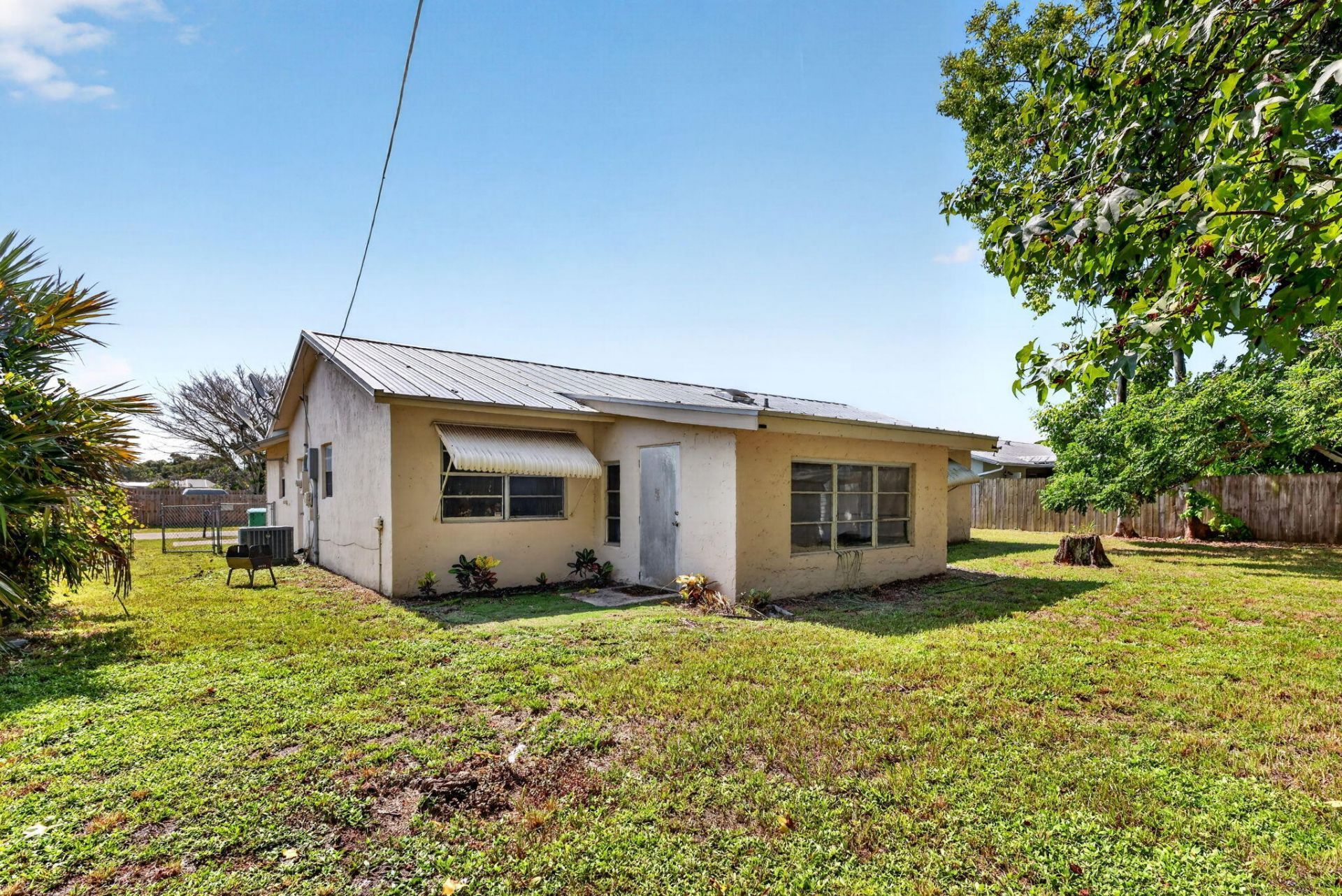 1650 SE Memorial Street, Port Saint Lucie, FL 34983 Photo