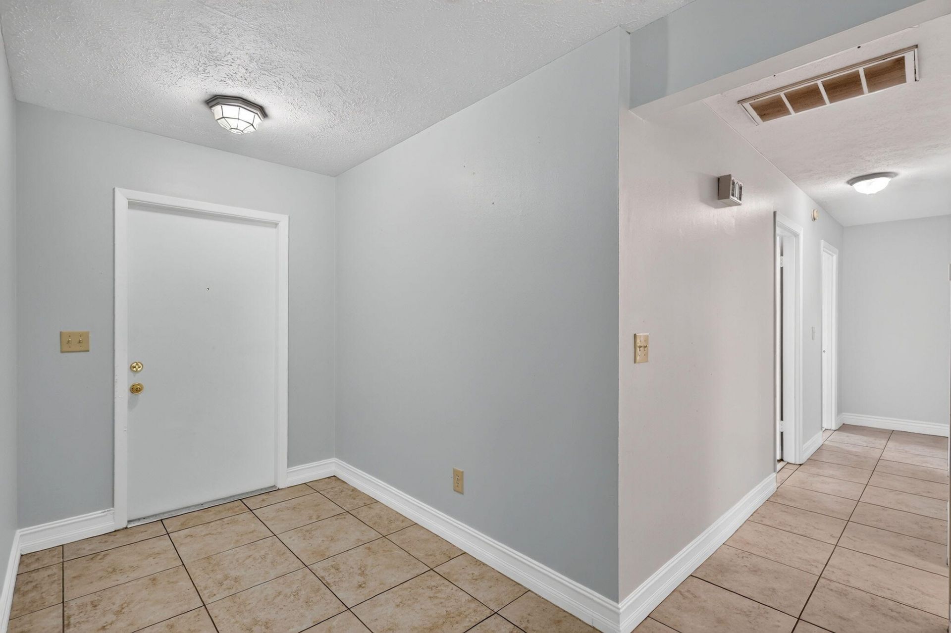 1650 SE Memorial Street, Port Saint Lucie, FL 34983 Photo