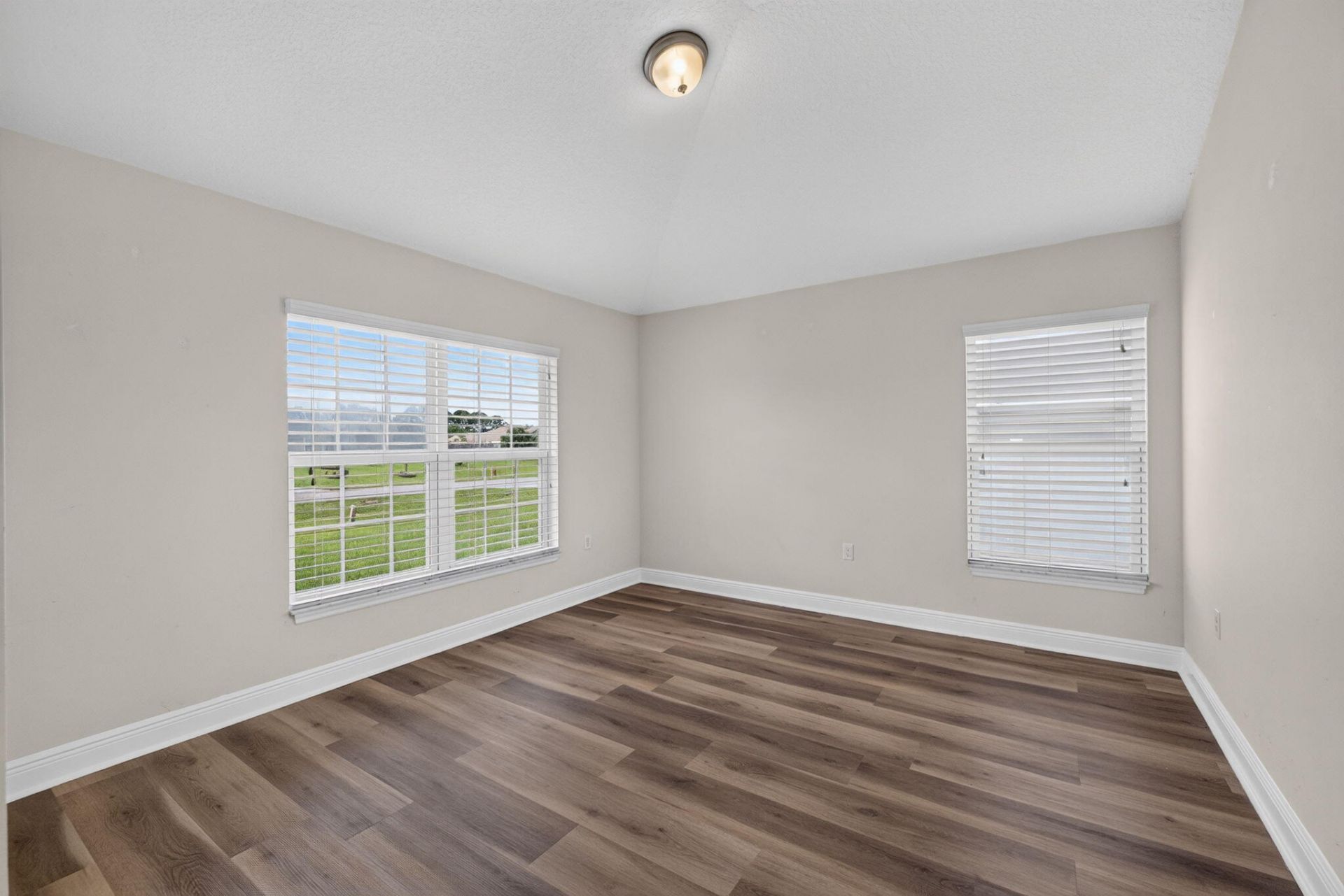 5852 NW Ethel Court, Port Saint Lucie, FL 34986 Photo