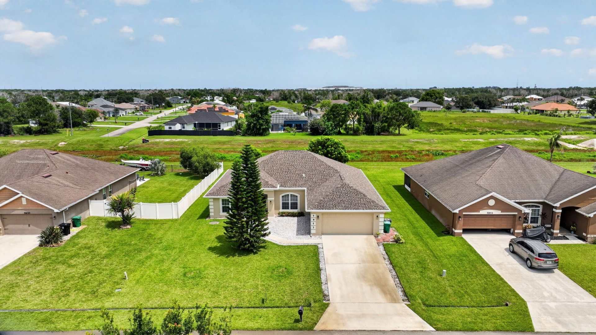 5852 NW Ethel Court, Port Saint Lucie, FL 34986 Photo