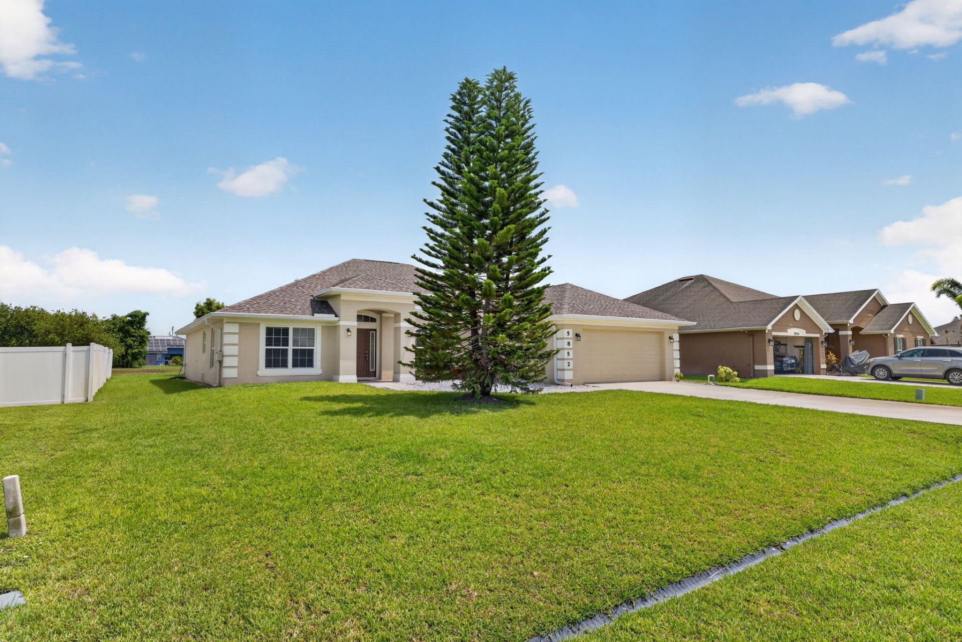 5852 NW Ethel Court, Port Saint Lucie, FL 34986 Photo