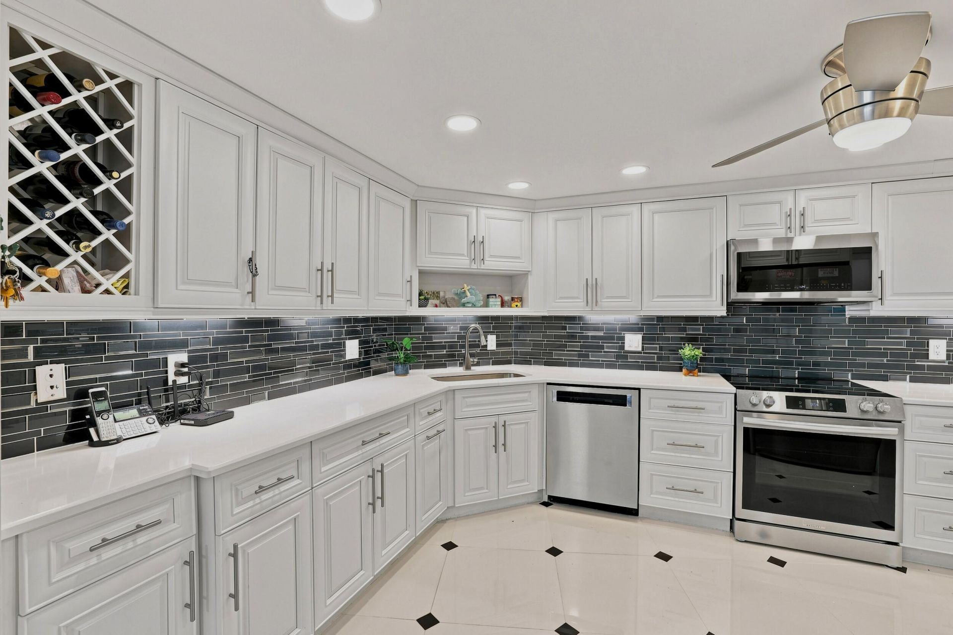 3900 N Ocean Drive, Unit 4B, Lauderdale by the Sea, FL 33308 Photo
