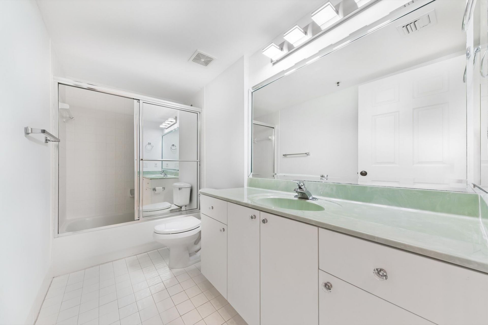 5842 Crystal Shores Drive, Unit 205, Boynton Beach, FL 33437 Photo