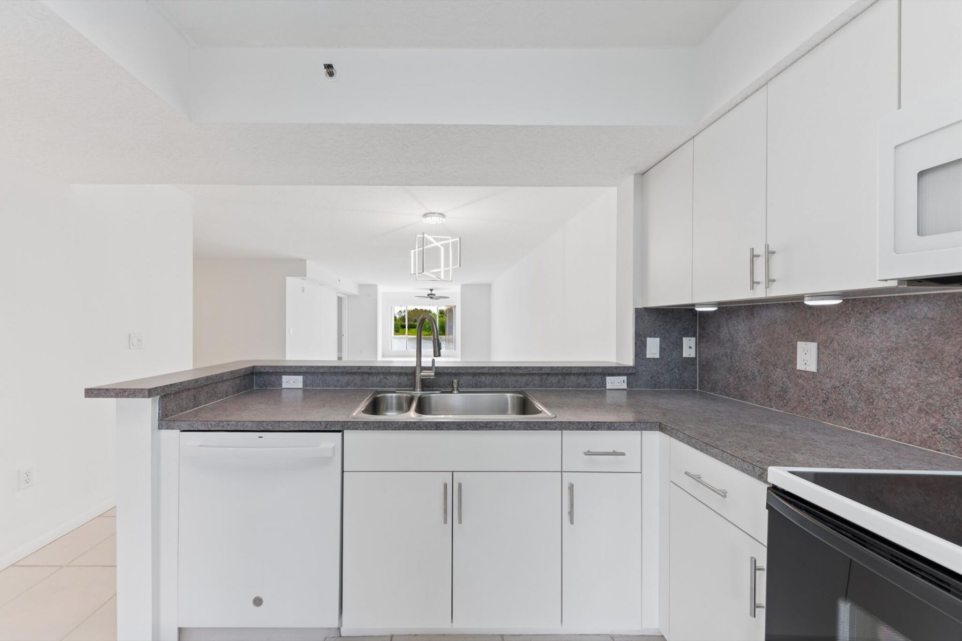 5842 Crystal Shores Drive, Unit 205, Boynton Beach, FL 33437 Photo