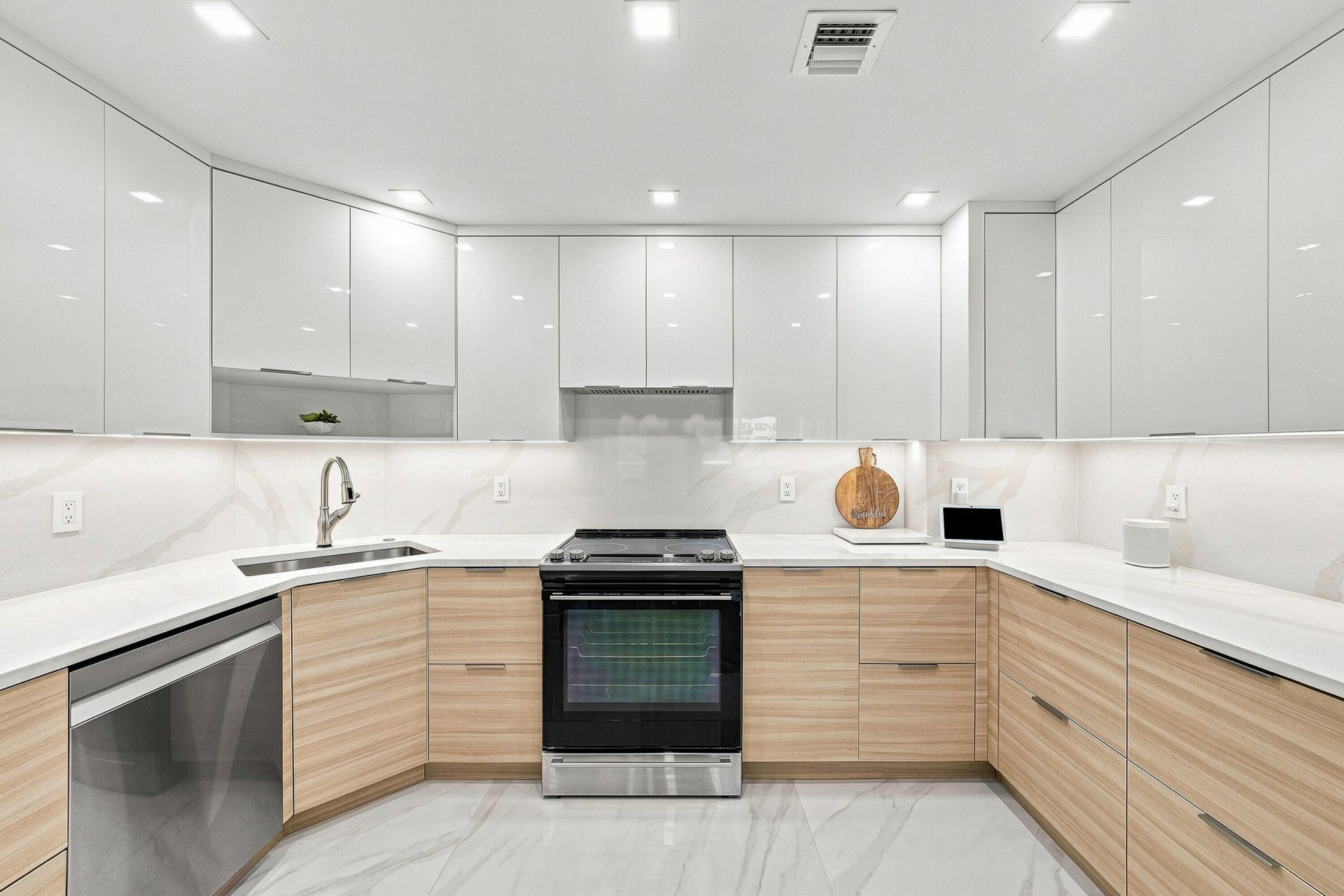 3550 Galt Ocean Drive, Unit 704, Fort Lauderdale, FL 33308 Photo