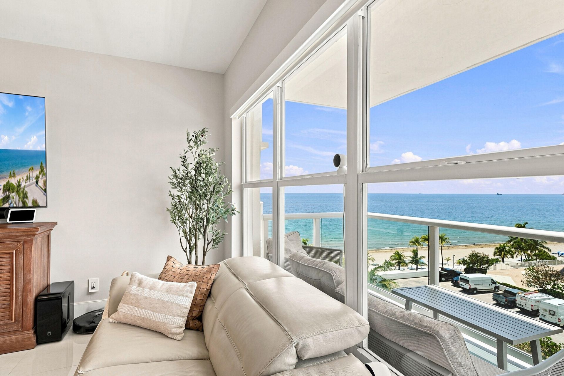 3550 Galt Ocean Drive, Unit 704, Fort Lauderdale, FL 33308 Photo