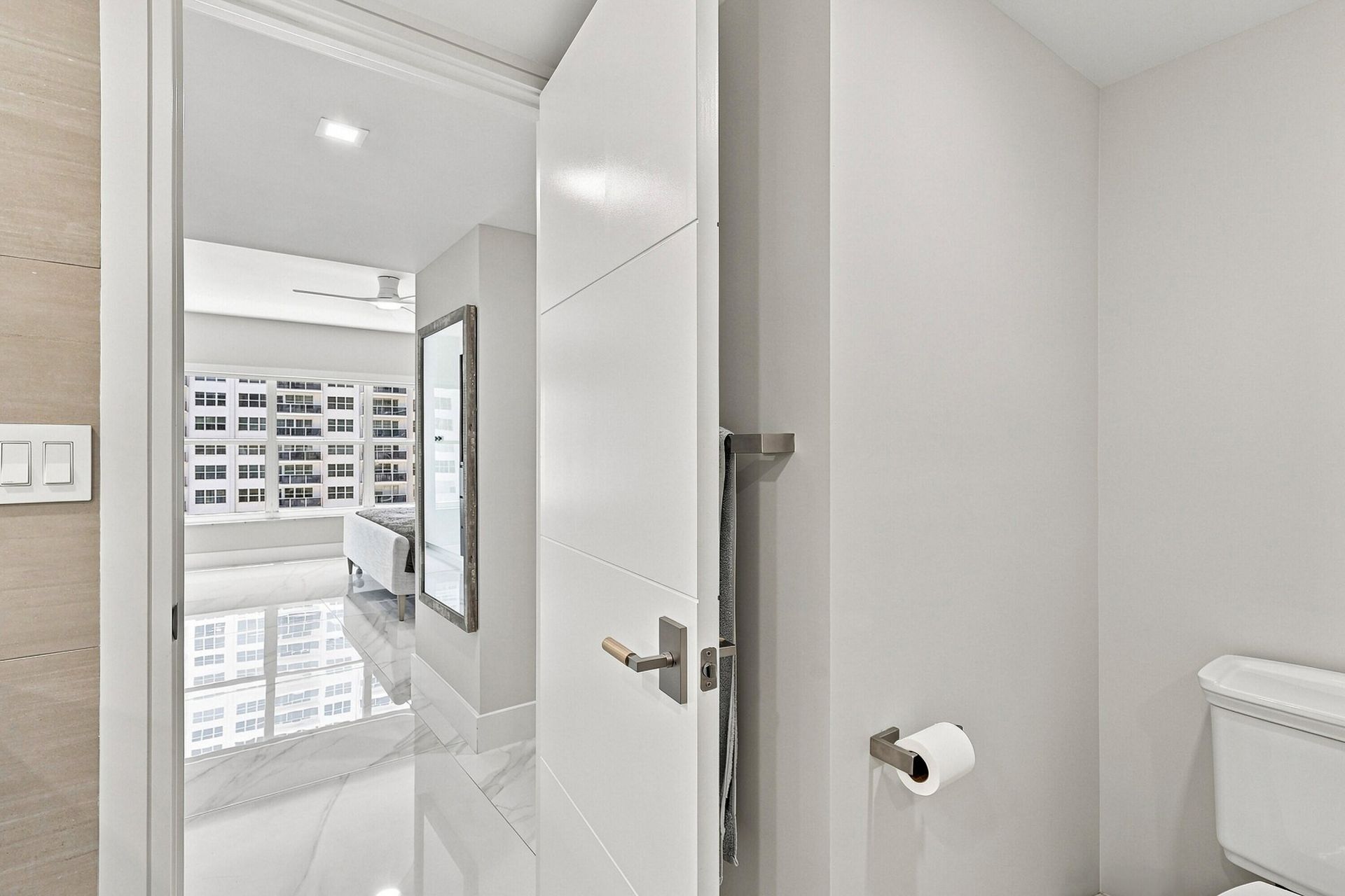 3550 Galt Ocean Drive, Unit 704, Fort Lauderdale, FL 33308 Photo