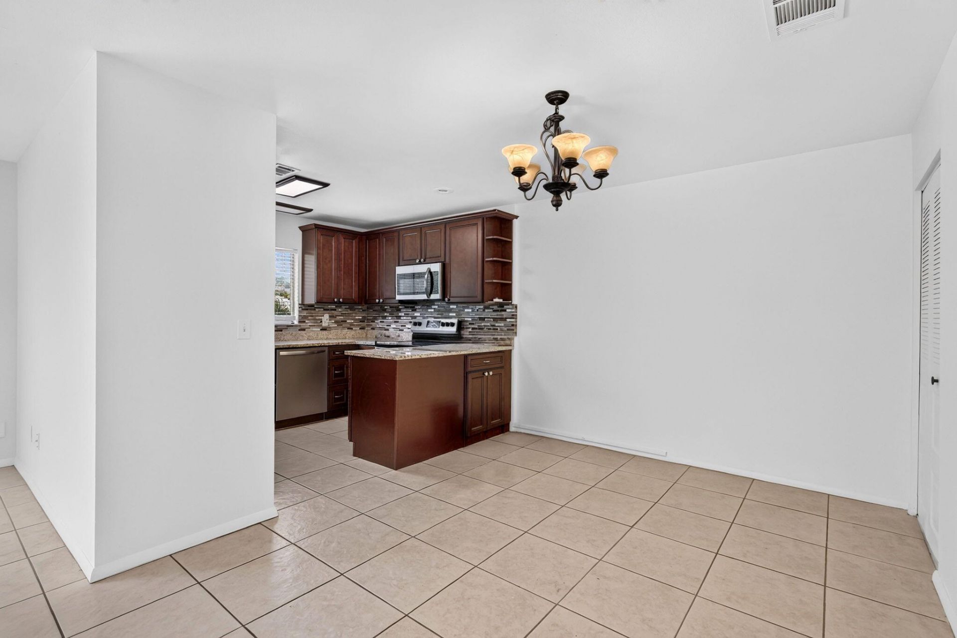 1713 SE Ryecroft Court, Port Saint Lucie, FL 34952 Photo