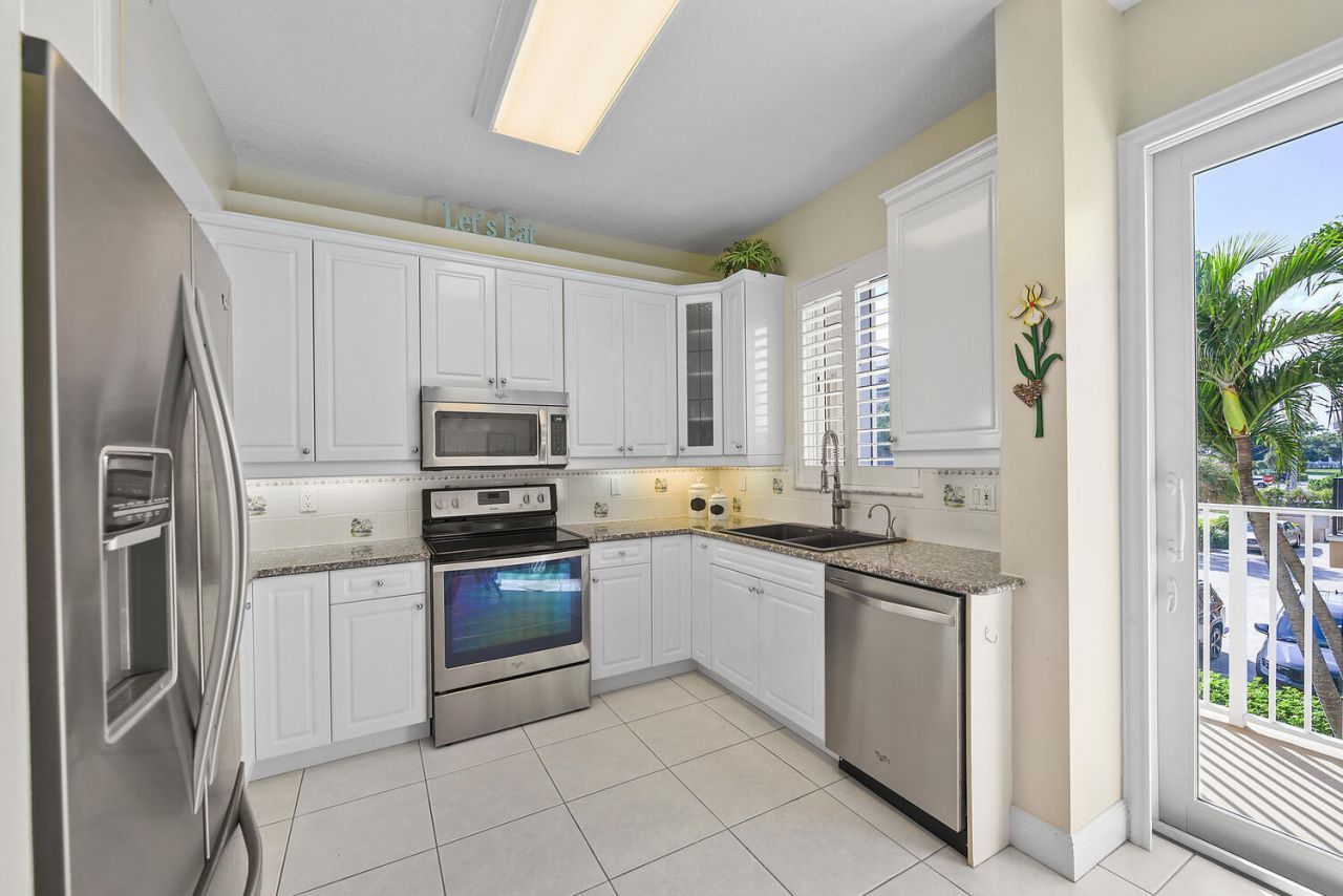 2057 SE 6th Street, Unit 1, Deerfield Beach, FL 33441 Photo