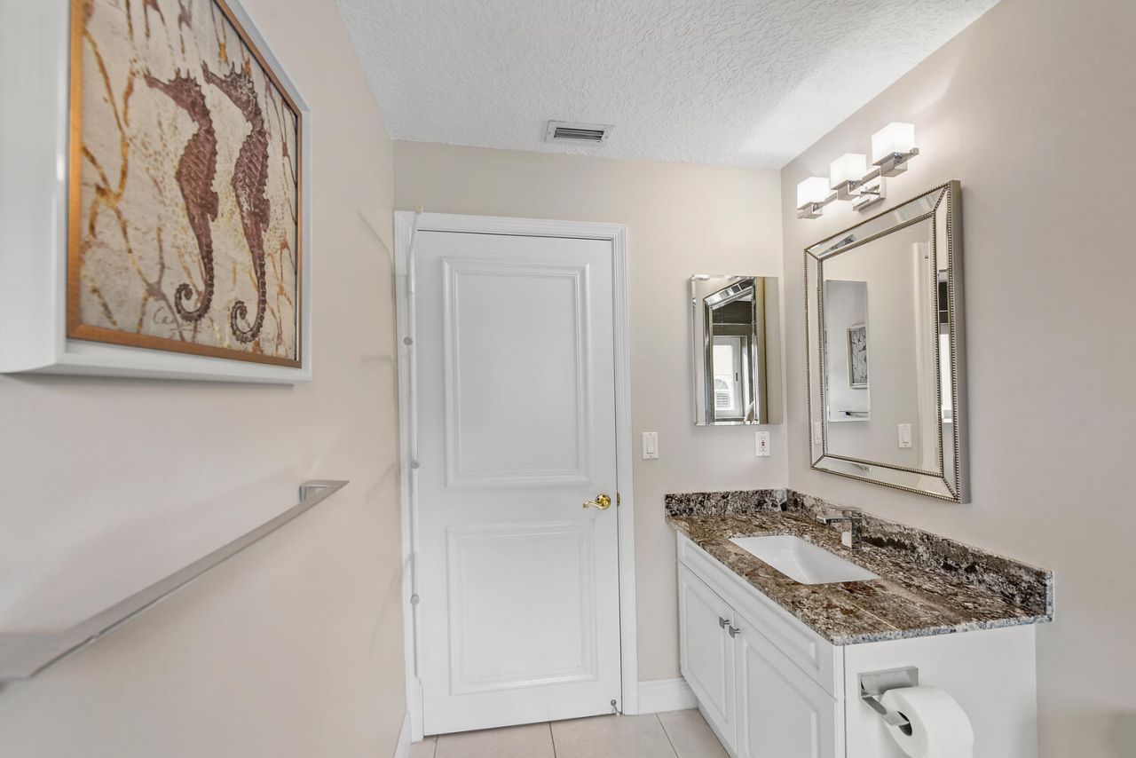 2057 SE 6th Street, Unit 1, Deerfield Beach, FL 33441 Photo