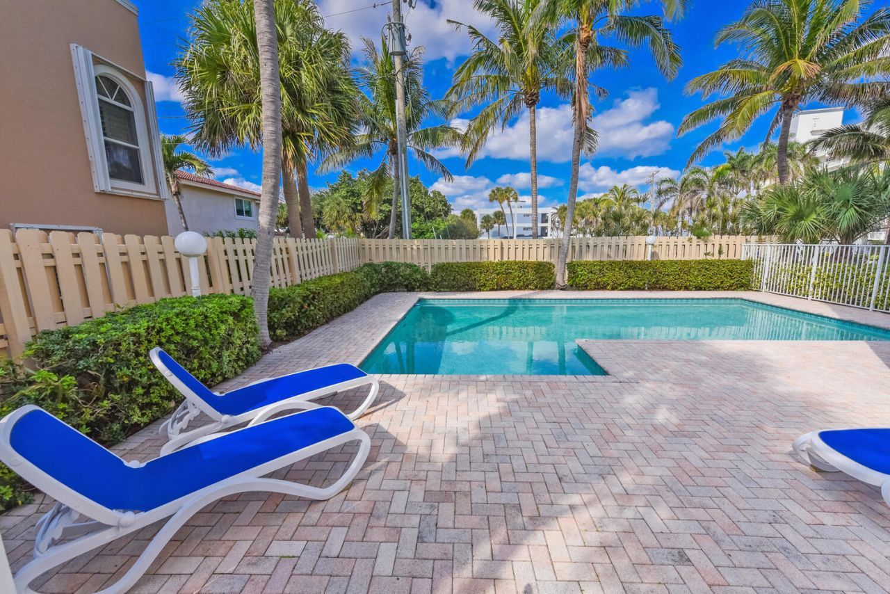 2057 SE 6th Street, Unit 1, Deerfield Beach, FL 33441 Photo