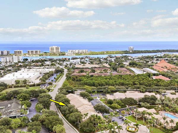 236 VILLAGE Boulevard, Unit 1106, Tequesta, FL 33469