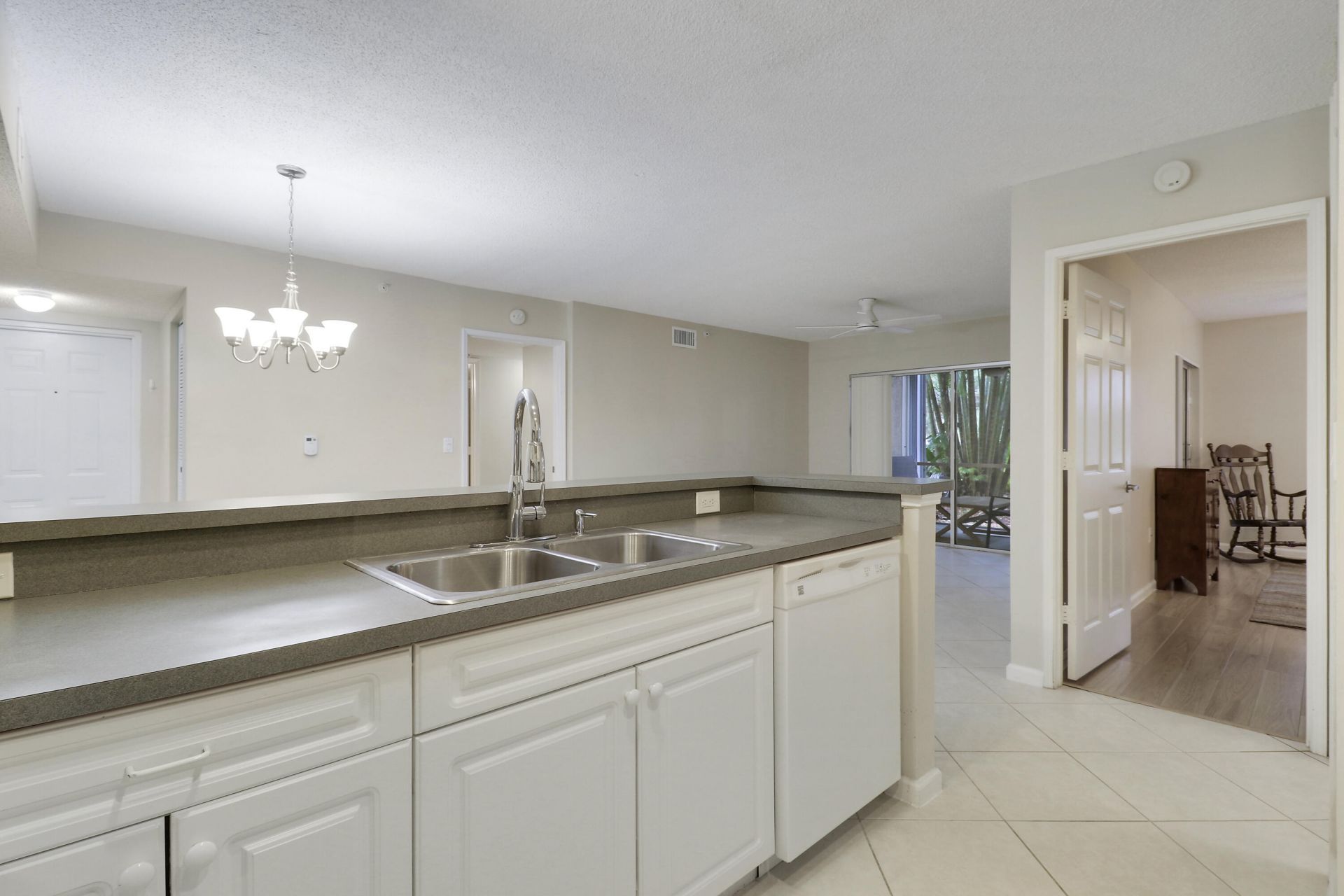 236 Village Boulevard, Unit 1106, Tequesta, FL 33469 Photo