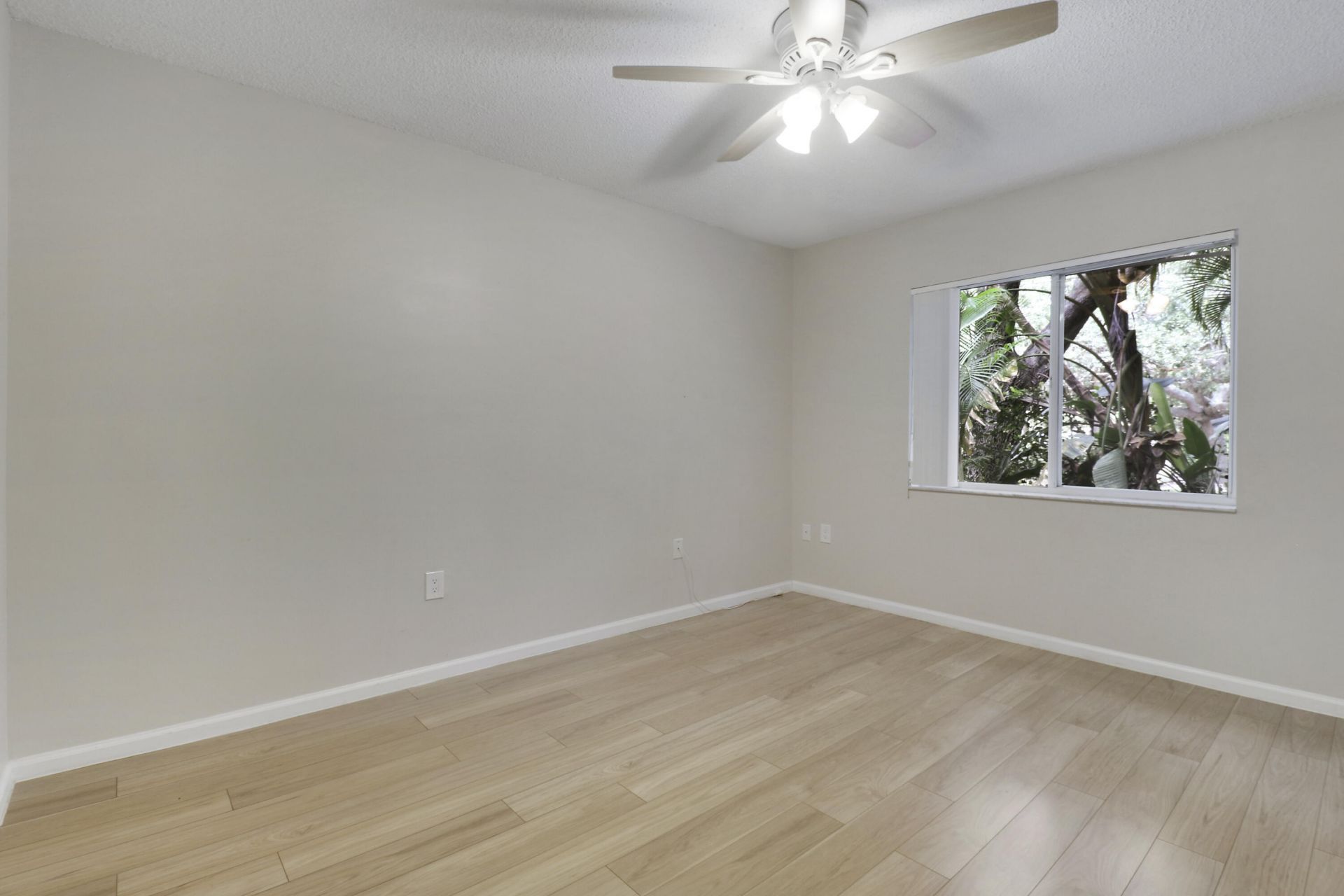 236 Village Boulevard, Unit 1106, Tequesta, FL 33469 Photo