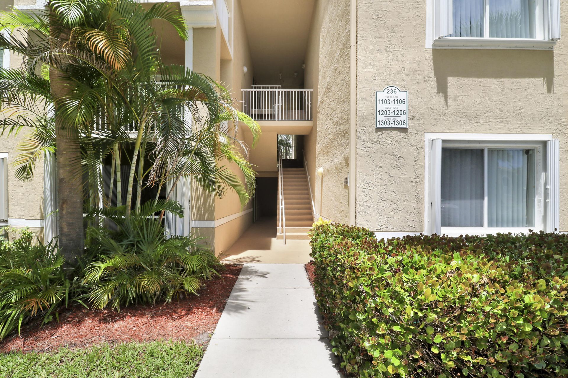 236 Village Boulevard, Unit 1106, Tequesta, FL 33469 Photo