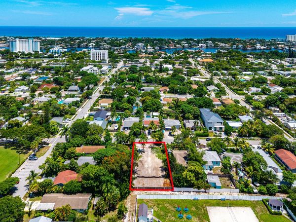 814 SE 2nd Avenue, Delray Beach, FL 33483