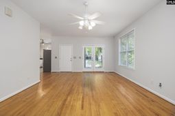 618 Laurel Hill Lane photo 4