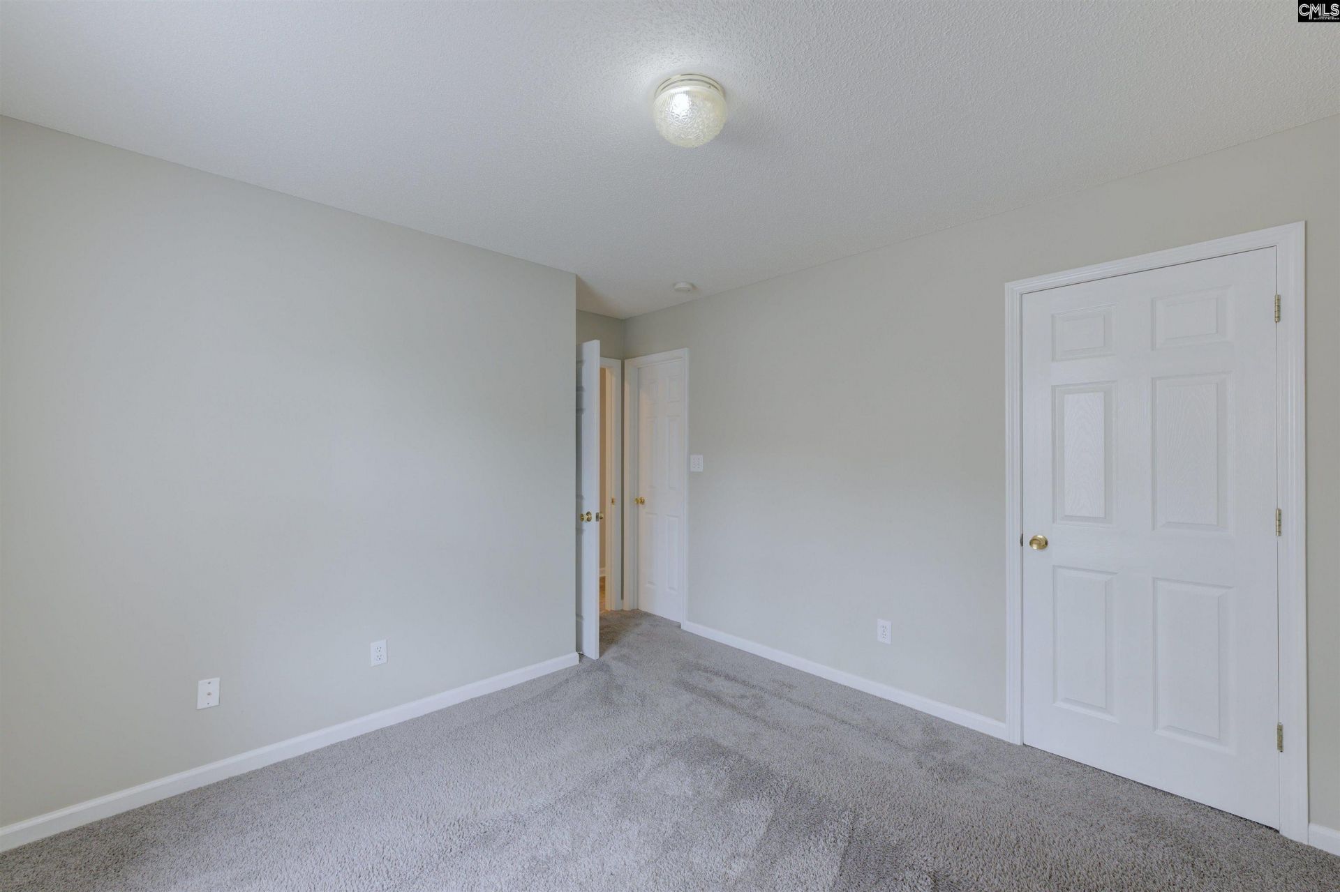 209 Hounds Court N Photo 15
