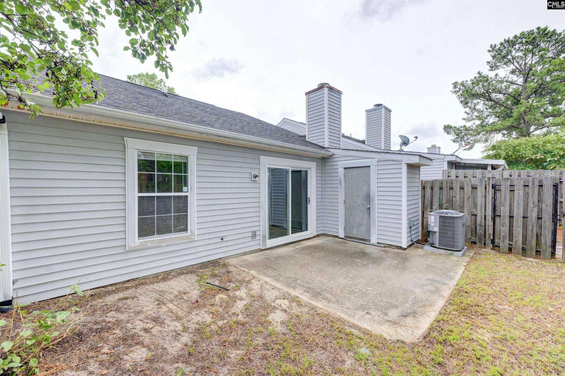 209 Hounds Court N Photo 16