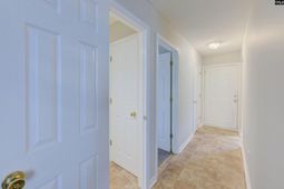 209 Hounds Court N photo 4