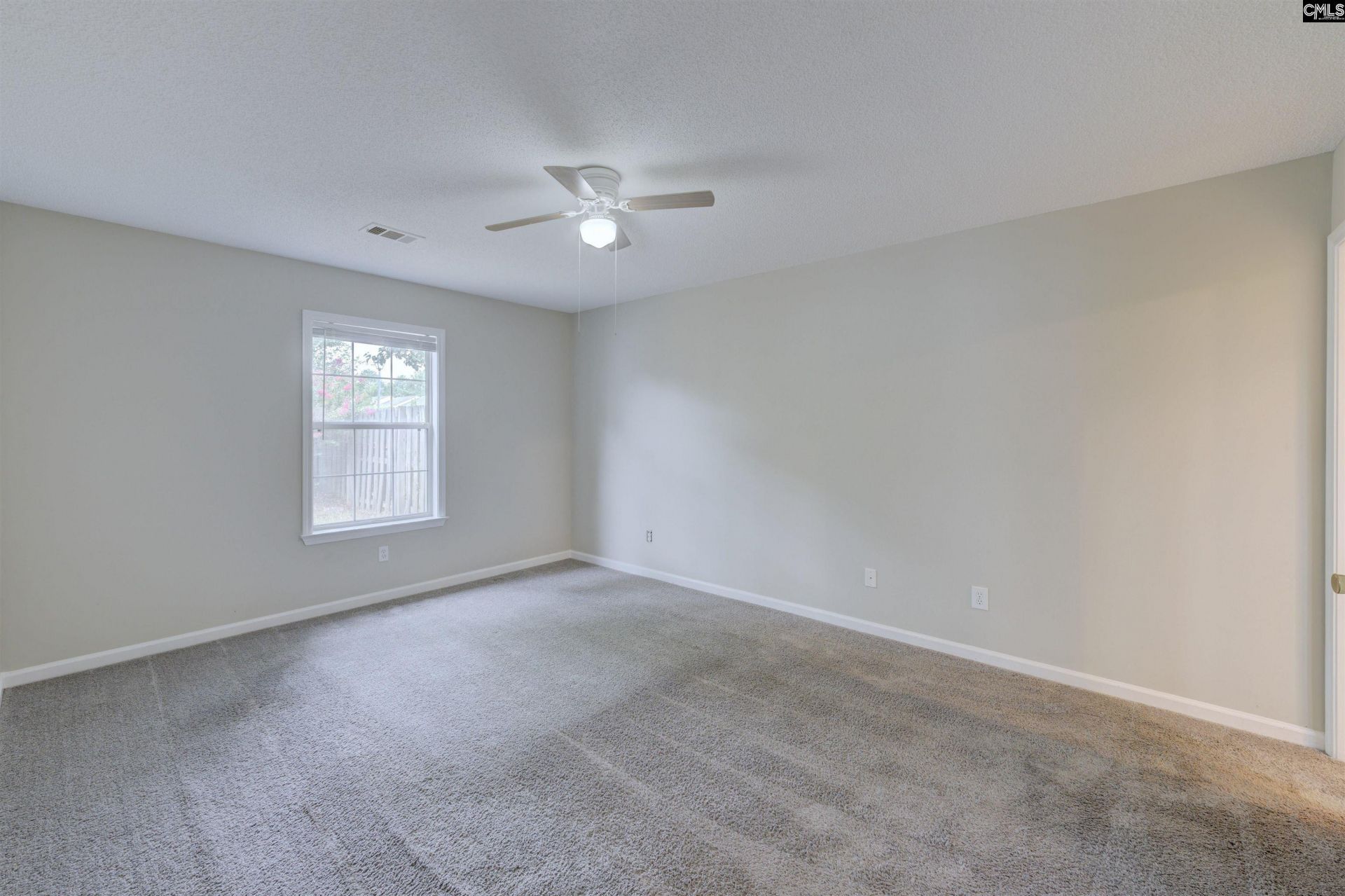 209 Hounds Court N Photo 9