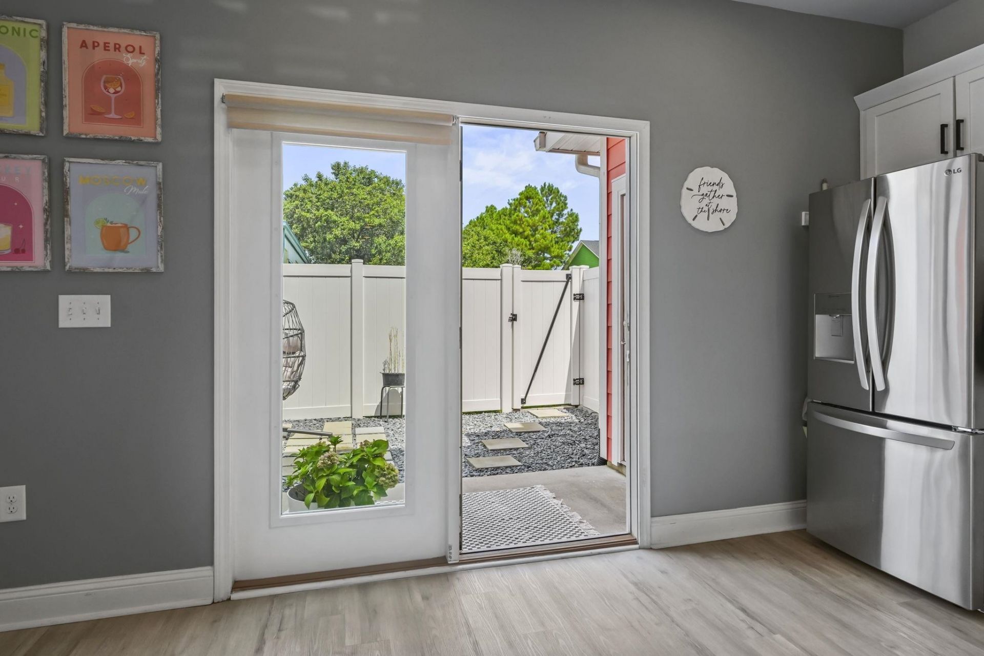 793 Moen Pl. Photo 29