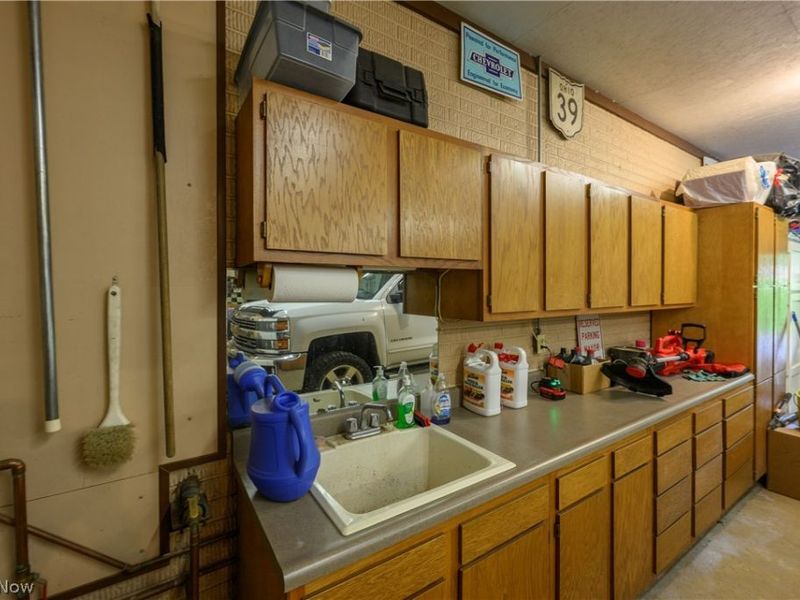 962 Shane Drive SW, Sugarcreek, OH 44681 Photo 10