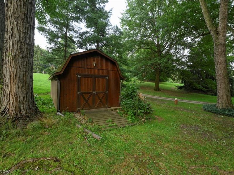 962 Shane Drive SW, Sugarcreek, OH 44681 Photo 24