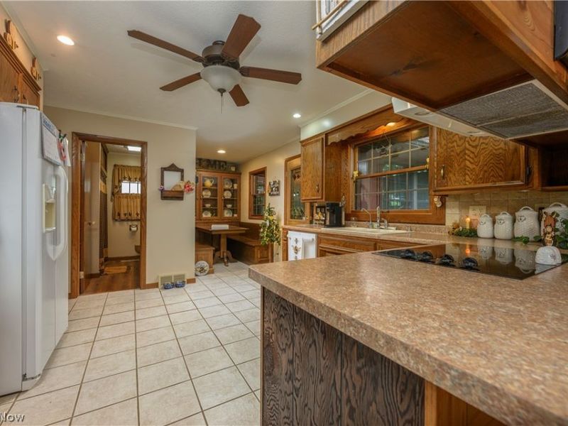 962 Shane Drive SW, Sugarcreek, OH 44681 Photo 32