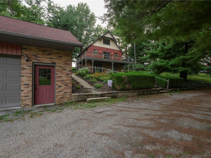 962 Shane Drive SW, Sugarcreek, OH 44681 Photo 6