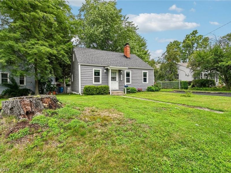37531 Willow Drive, Eastlake, OH 44095 Photo 2