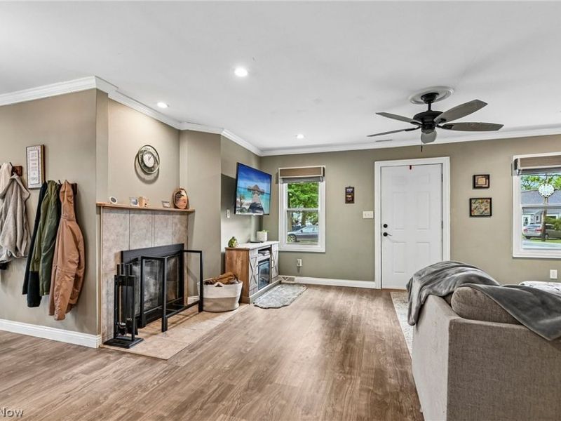37531 Willow Drive, Eastlake, OH 44095 Photo 5