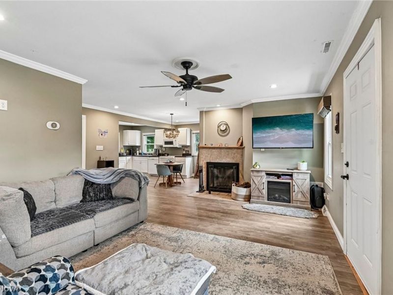 37531 Willow Drive, Eastlake, OH 44095 Photo 7