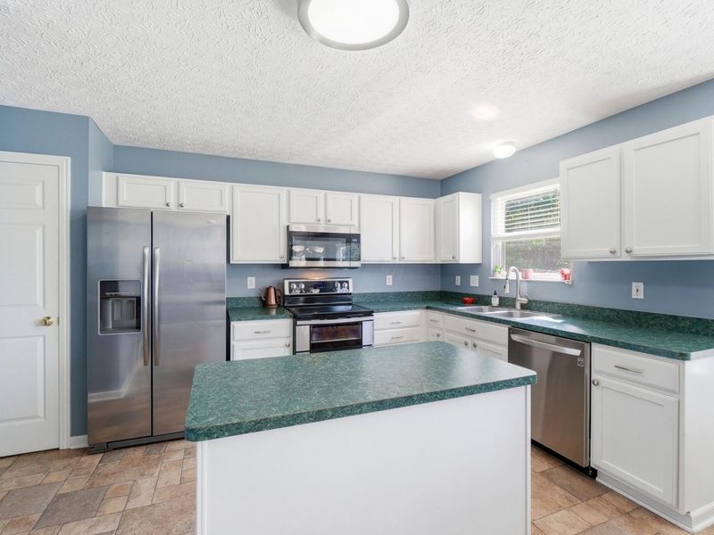 8599 Army Place , Galloway, OH 43119 Photo 12
