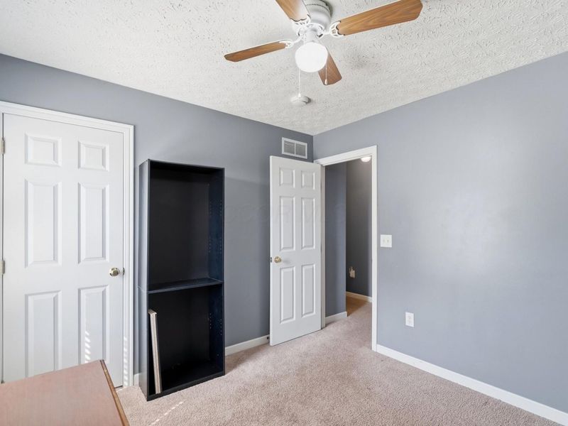 8599 Army Place , Galloway, OH 43119 Photo 32