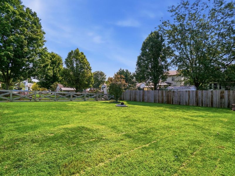 8599 Army Place , Galloway, OH 43119 Photo 47