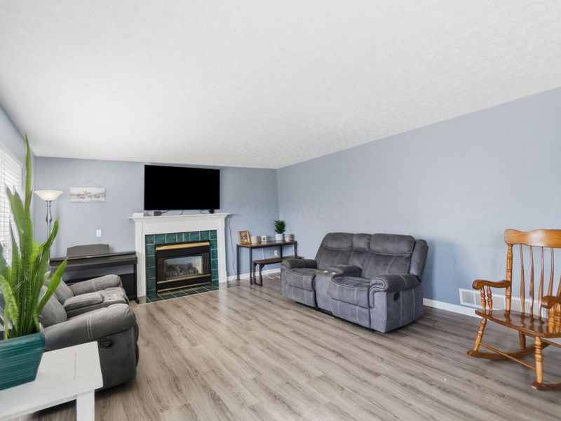 8599 Army Place , Galloway, OH 43119 Photo 8