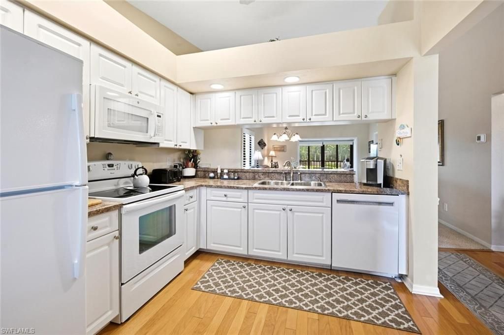 7360 Saint Ives Way, Unit 2301, Naples, FL 34104 Photo