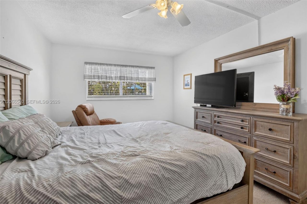 580 Egret Dr , Unit 108, Hallandale Beach, FL 33009 Photo