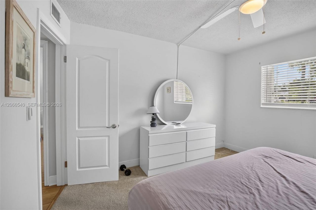 580 Egret Dr , Unit 108, Hallandale Beach, FL 33009 Photo
