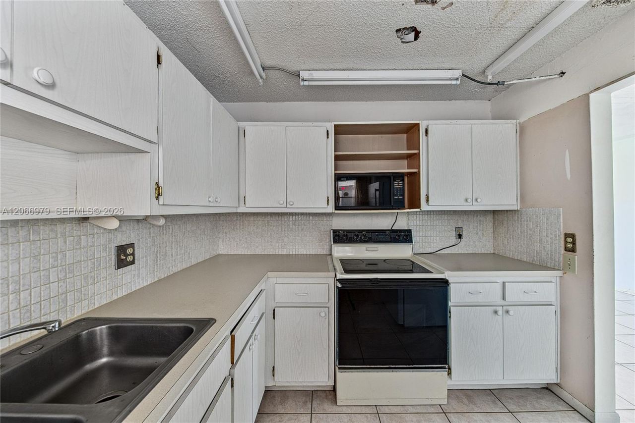 2491 SW 82nd Ave , Unit 310, Davie, FL 33324 Photo